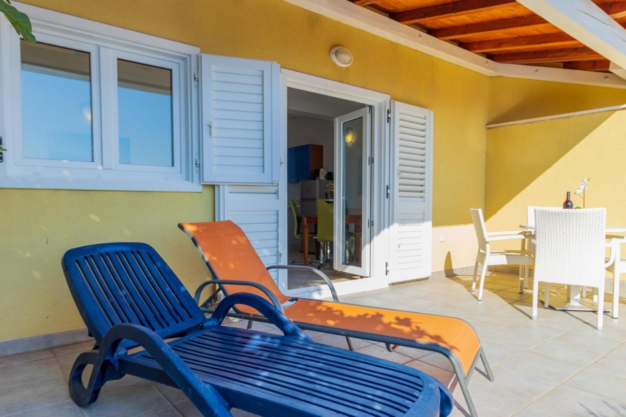 Mandolina Apartment