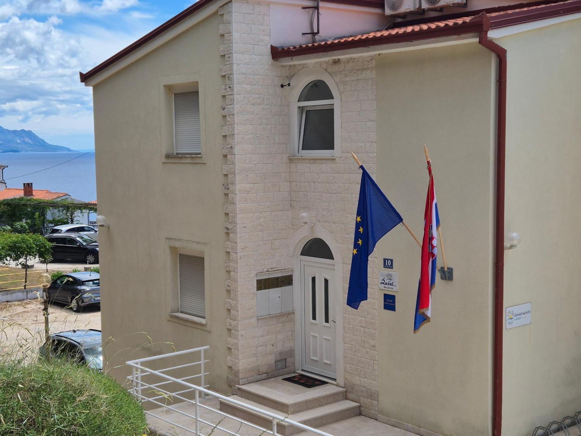 Apartment Mandolina *